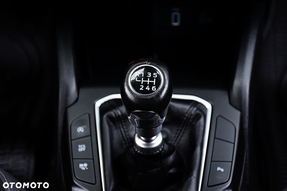 Ford Focus 1.5 EcoBlue STart-Stopp-System TITANIUM - 27