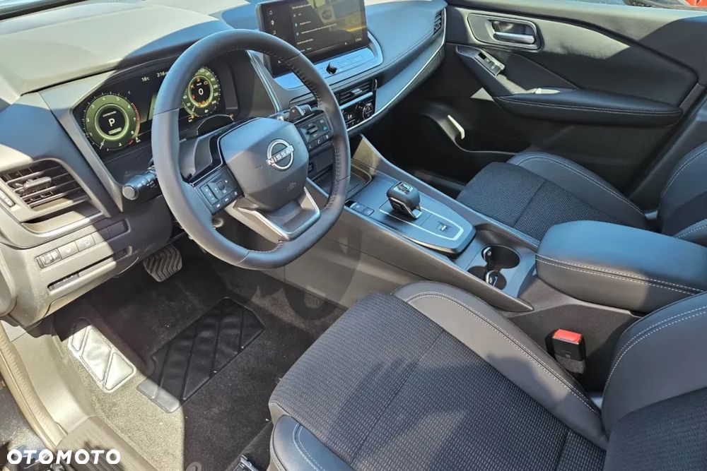 Nissan Qashqai 1.3 DIG-T MHEV N-Connecta Xtronic - 13