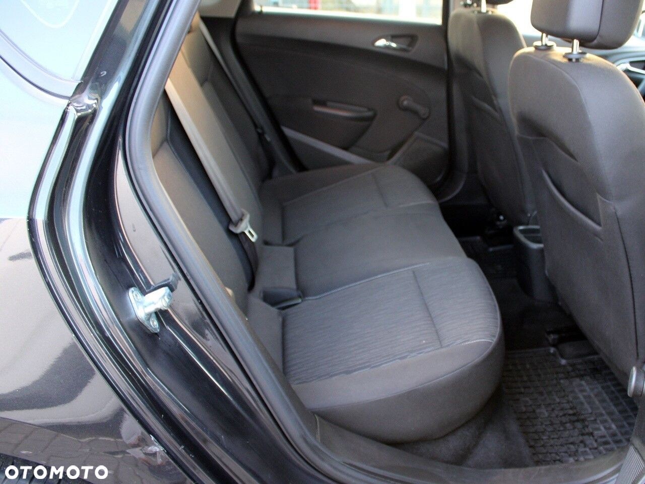 Opel Astra IV 1.6 Enjoy - 14