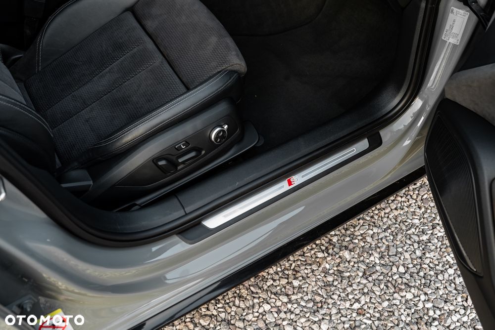 Audi A4 Avant 40 TDI S tronic sport - 24
