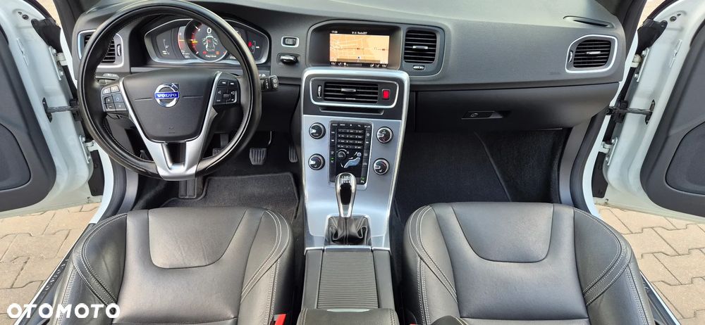 Volvo V60 D3 Momentum Core - 6