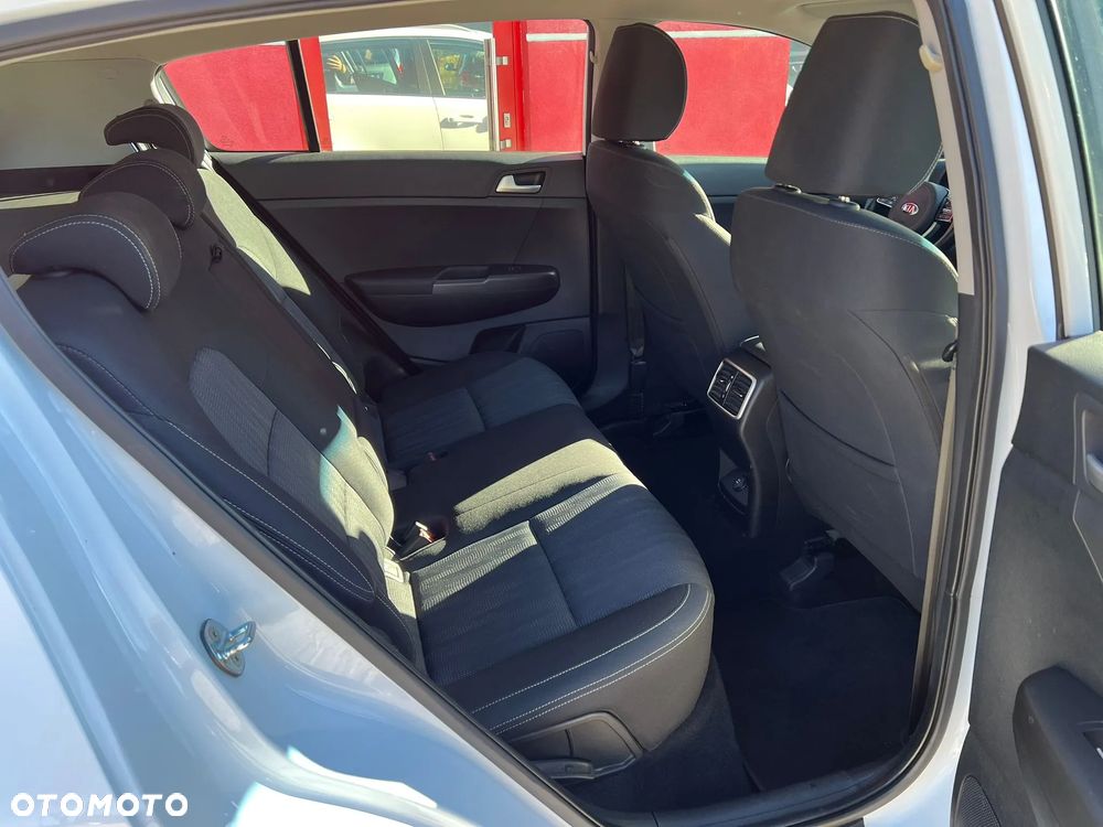 Kia Sportage 1.6 CRDI 2WD Eco-Dynamics+ (48V M-H) DCT Spirit - 8