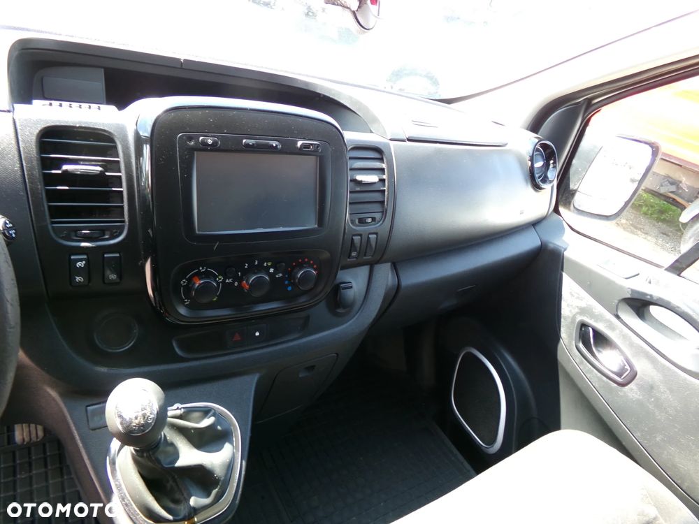 Opel Vivaro - 12