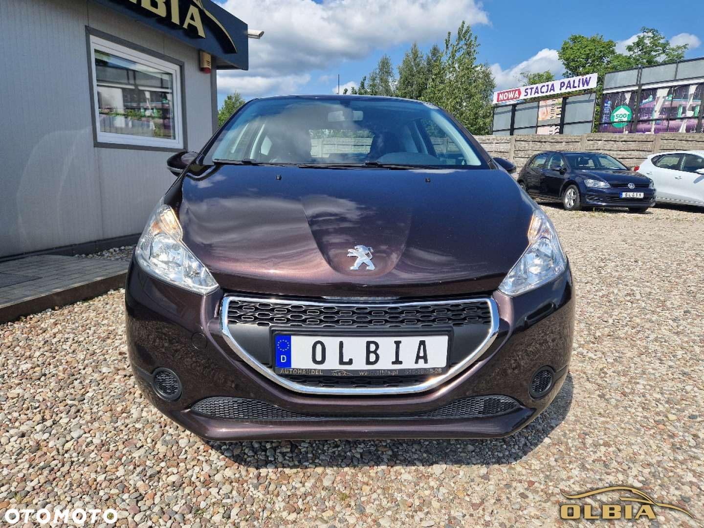 Peugeot 208 - 12