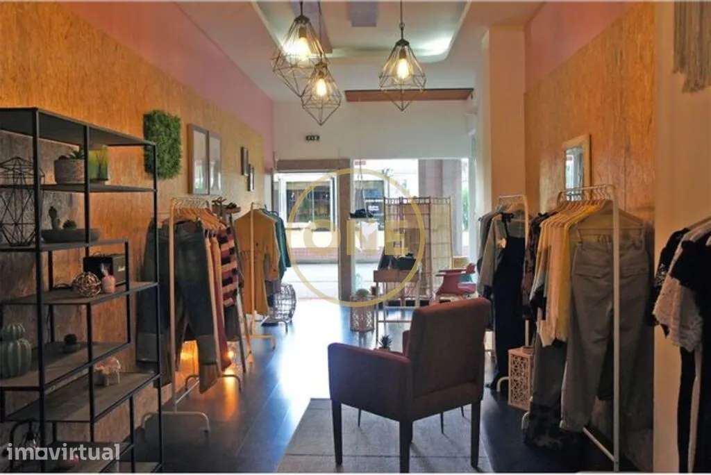 Loja de roupa para trespasse - Grande imagem: 2/6
