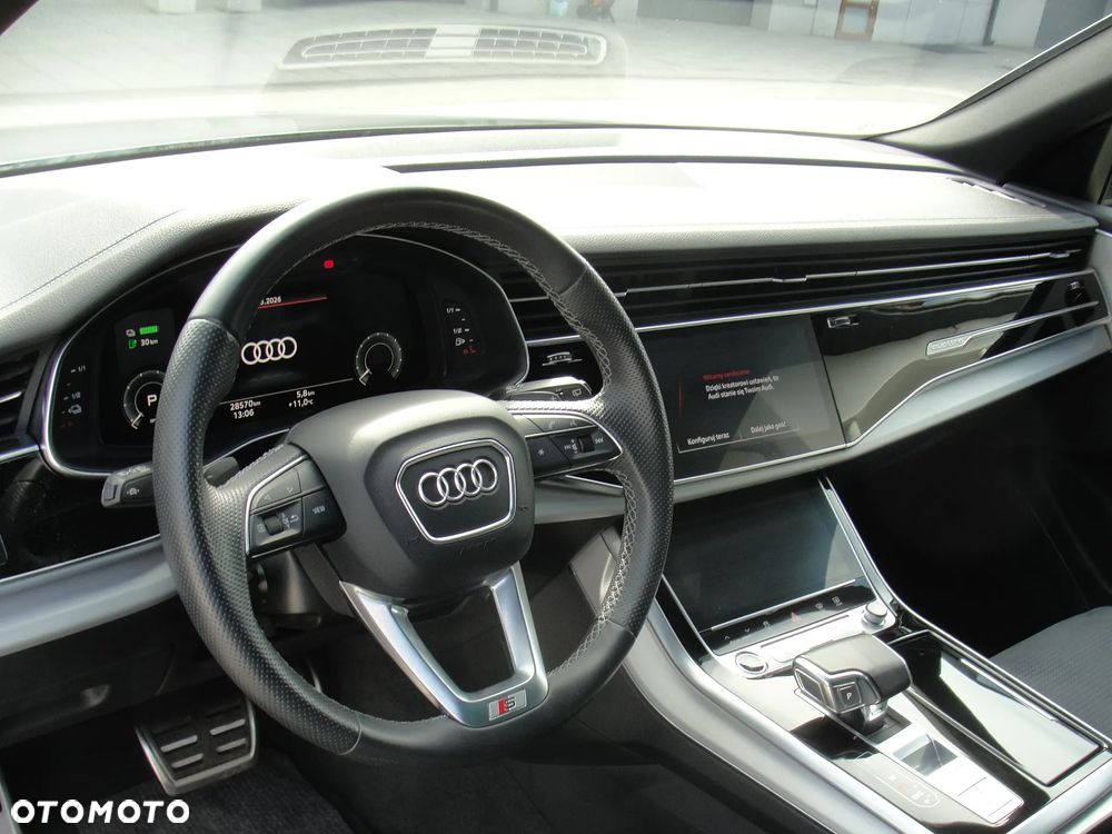 Audi Q8 55 TFSIe quattro tiptronic - 14