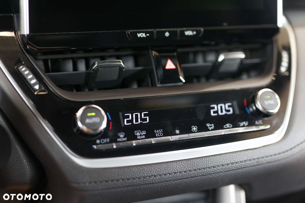 Toyota Corolla Cross - 29