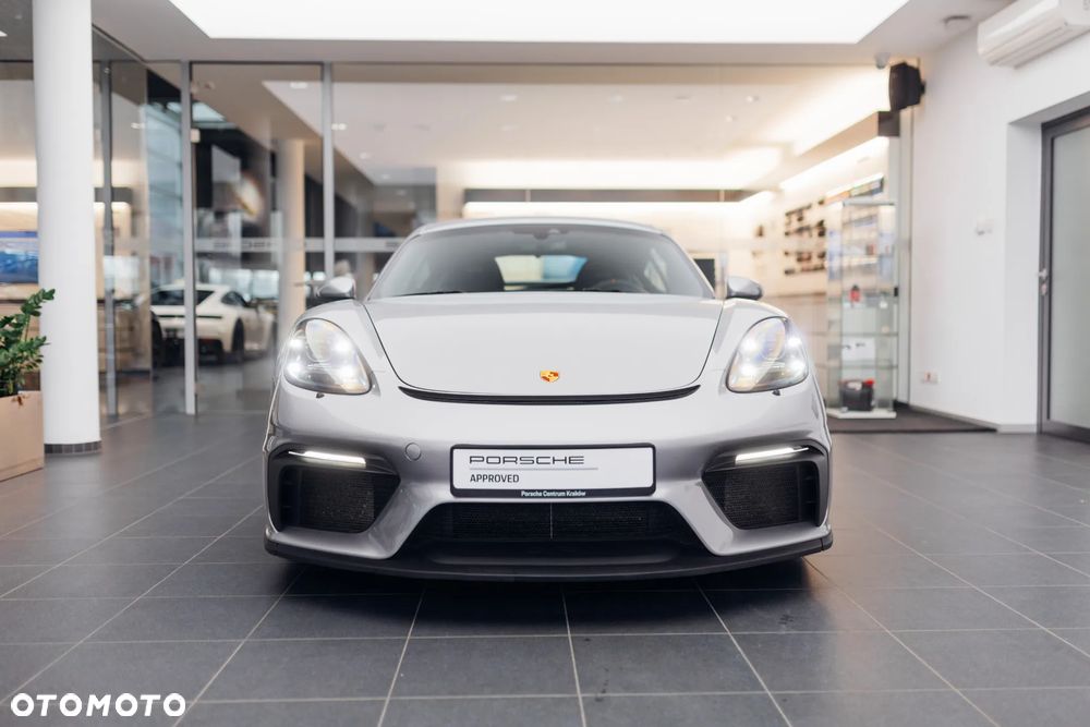 Porsche 718 Cayman - 11
