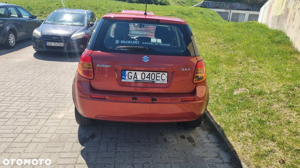 Suzuki SX4 - 9