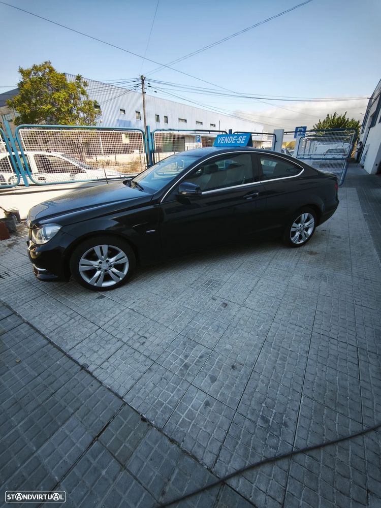 Mercedes-Benz C 220 CDI DPF (BlueEFFICIENCY) - 4