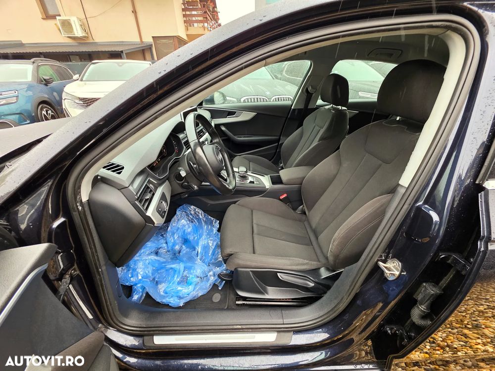 Audi A4 2.0 TDI DPF clean diesel multitronic S line Sportpaket - 22