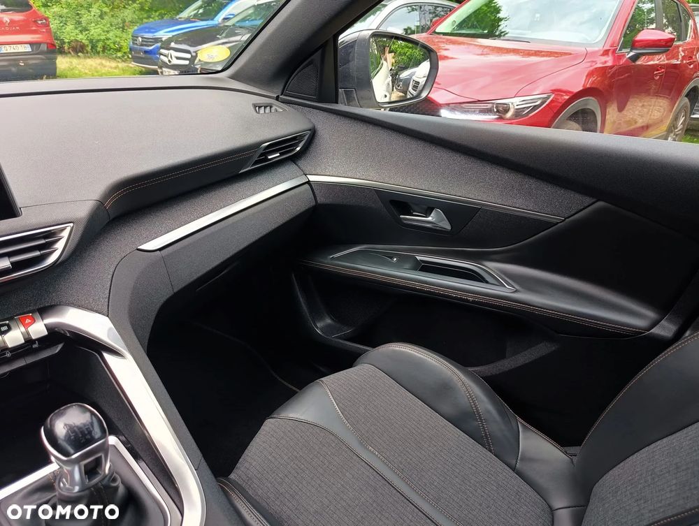 Peugeot 3008 2.0 BlueHDi Active S&S - 23