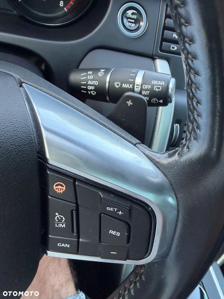 Land Rover Discovery Sport 2.0 Si4 HSE Luxury - 19