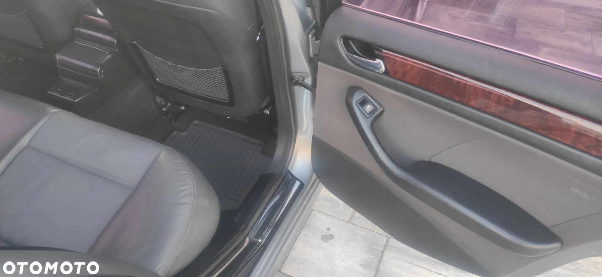 BMW Seria 3 330xi - 24