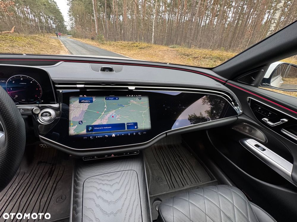 Mercedes-Benz Klasa E - 21