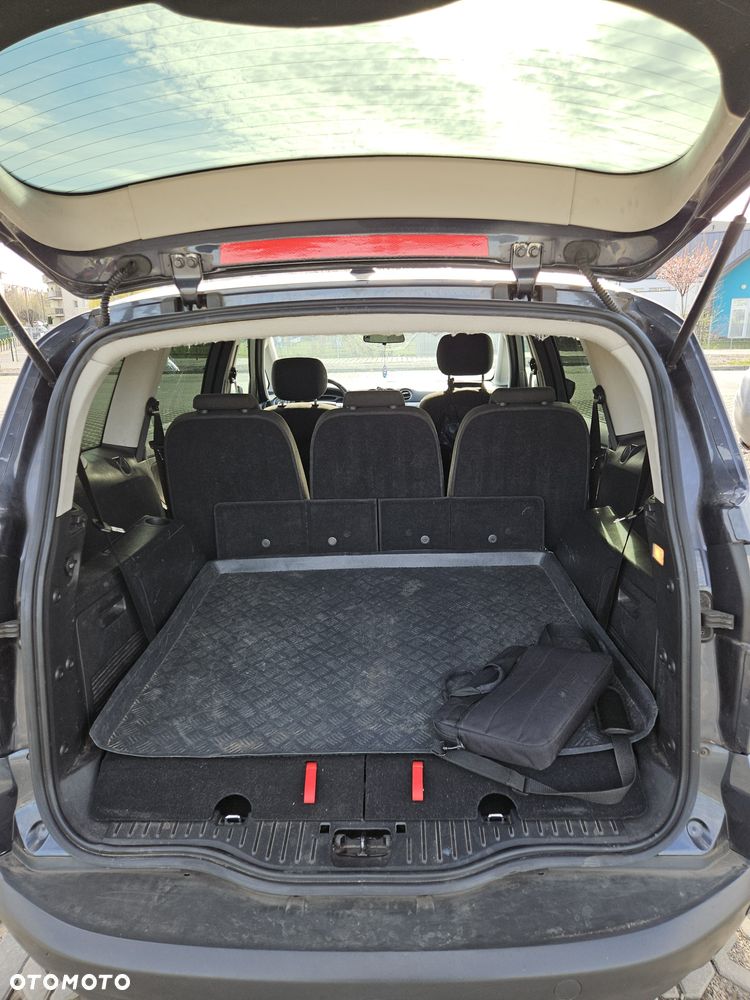 Ford S-Max - 5