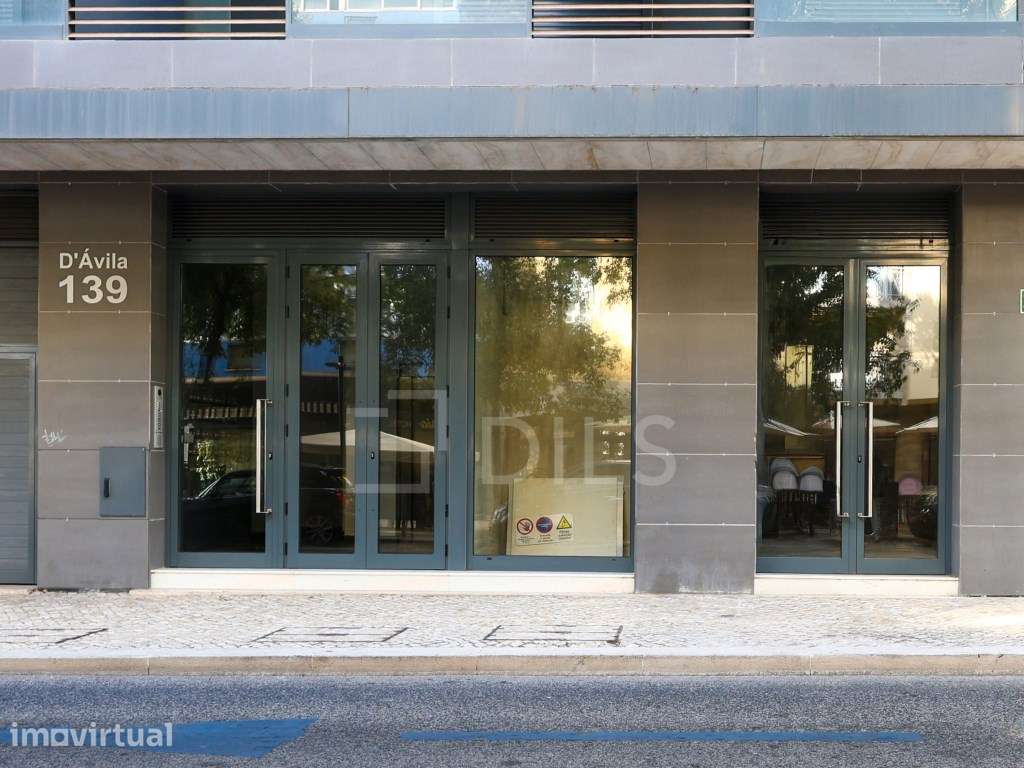 Loja para arrendamento na Avenida Duque D' Ávila 139 , Lisboa - Grande imagem: 2/20