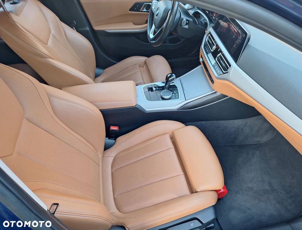 BMW Seria 3 320d xDrive MHEV Advantage sport - 34