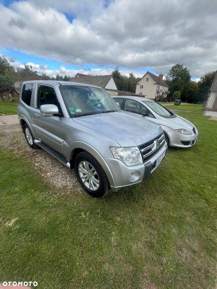 Mitsubishi Pajero 3.2 DI-D Automatik Intense - 3