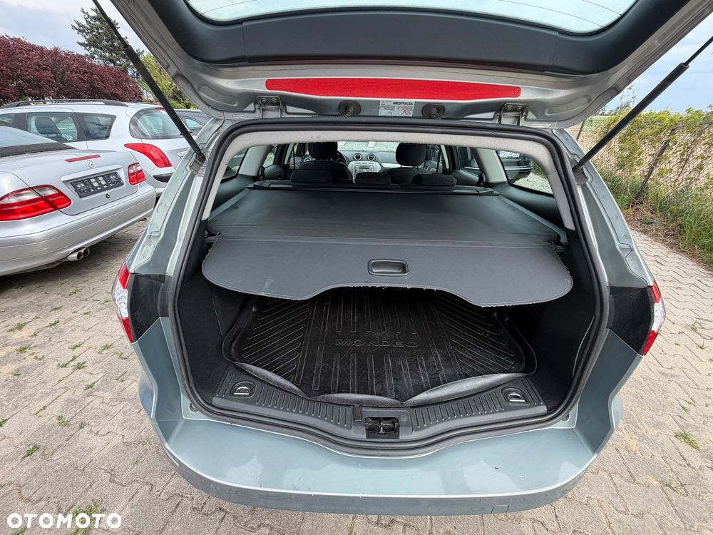 Ford Mondeo 1.6 Trend - 17
