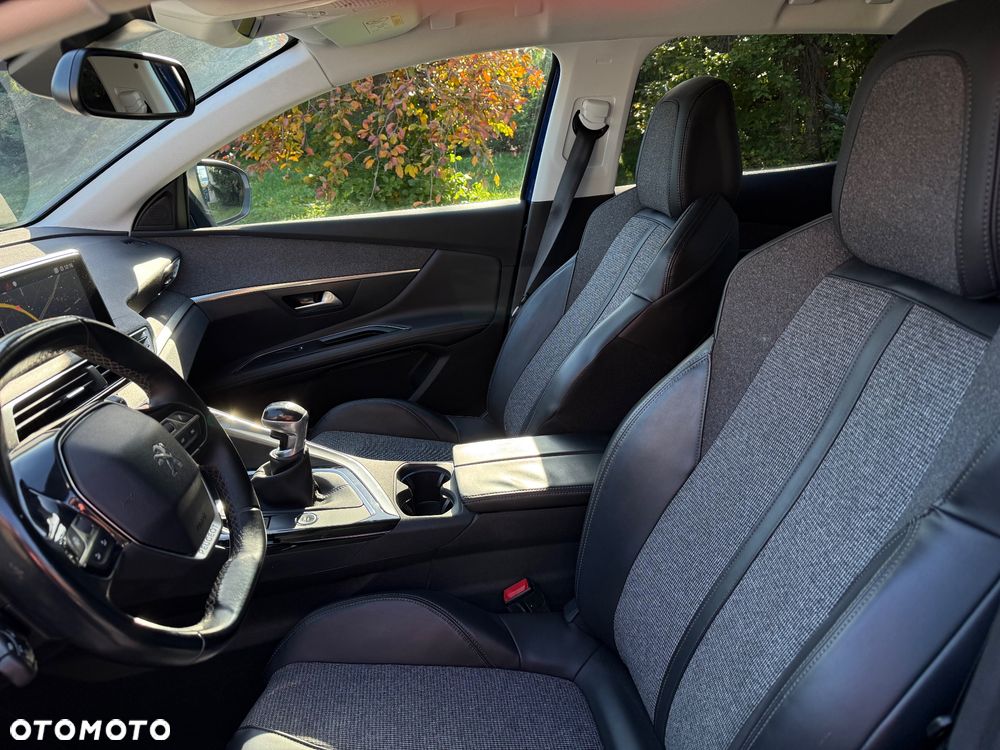 Peugeot 3008 HDi 115 Allure - 10