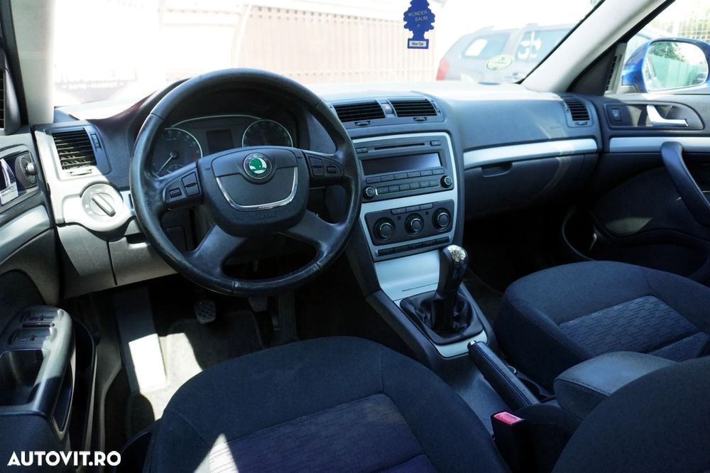 Skoda Octavia 1.6 TDI DPF Active - 9