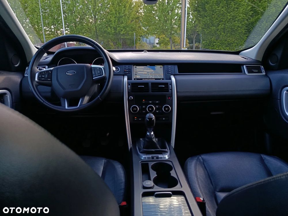 Land Rover Discovery Sport TD4 HSE Luxury - 34