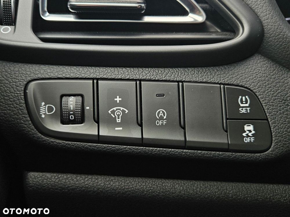 Hyundai i30 1.5 T-GDI 48V Smart - 28