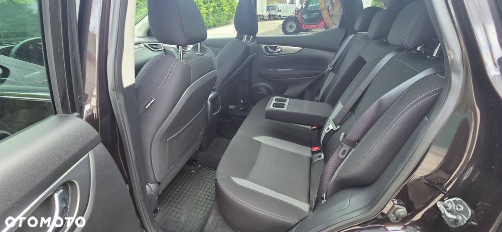 Nissan Qashqai 1.2 DIG-T N-Connecta - 19