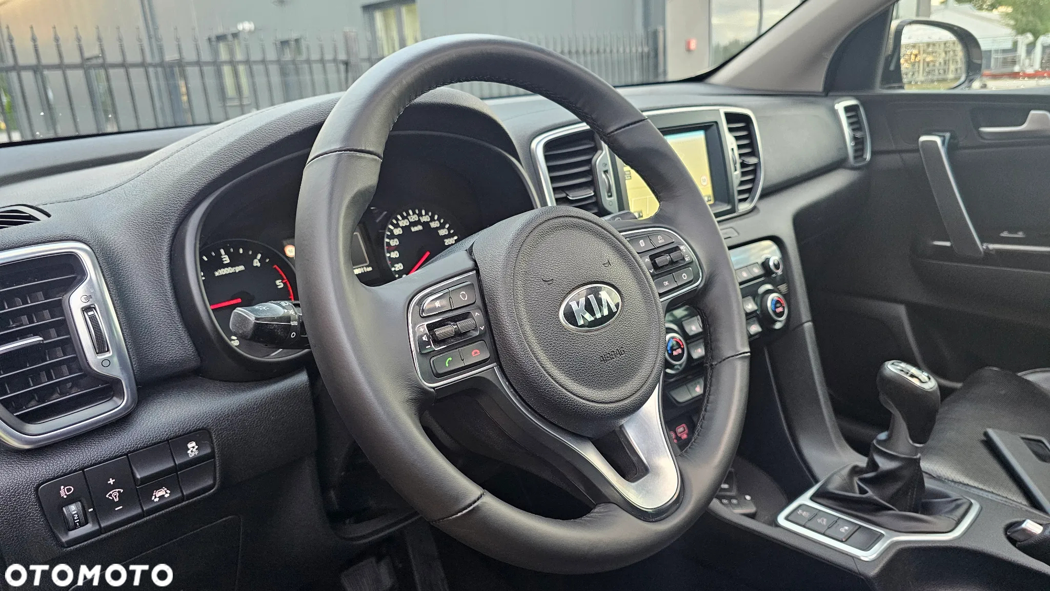 Kia Sportage 2.0 CRDI Business Line 4WD - 33