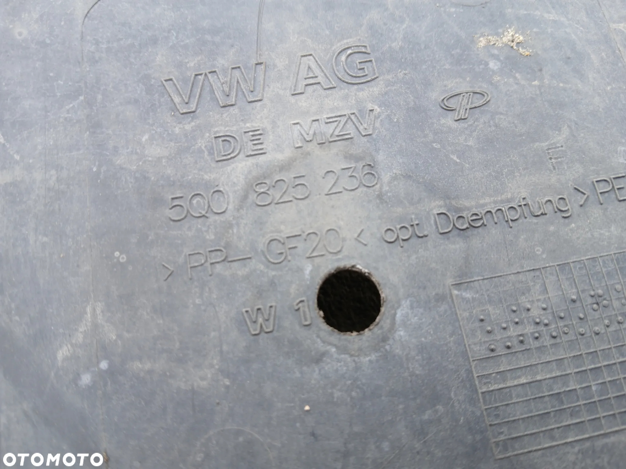Osłona Podłoga Płyta Pod Silnika 5Q0825236F Audi VW Seat Skoda - 9