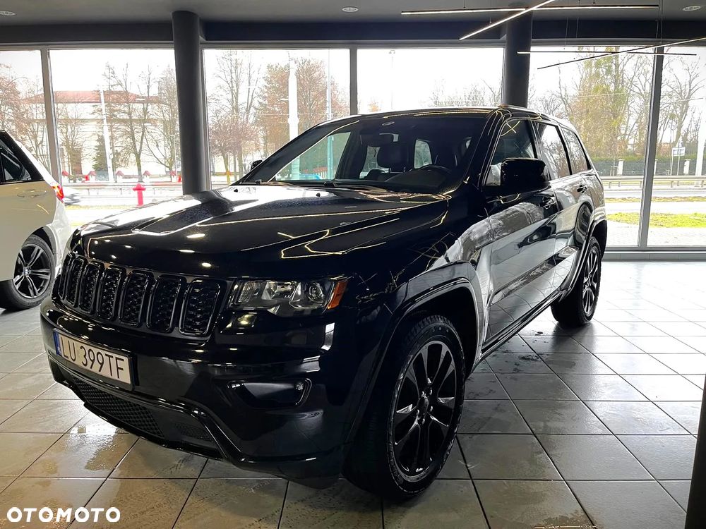 Jeep Grand Cherokee - 1