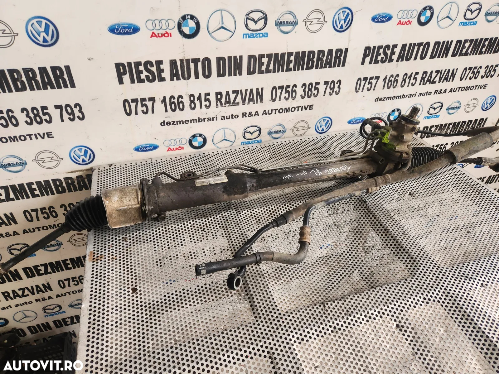 Caseta Directie Vw Touareg 7L An 2004-2005-2006-2007-2008-2009-2010 Volan Stanga - Dezmembrari Arad - 2