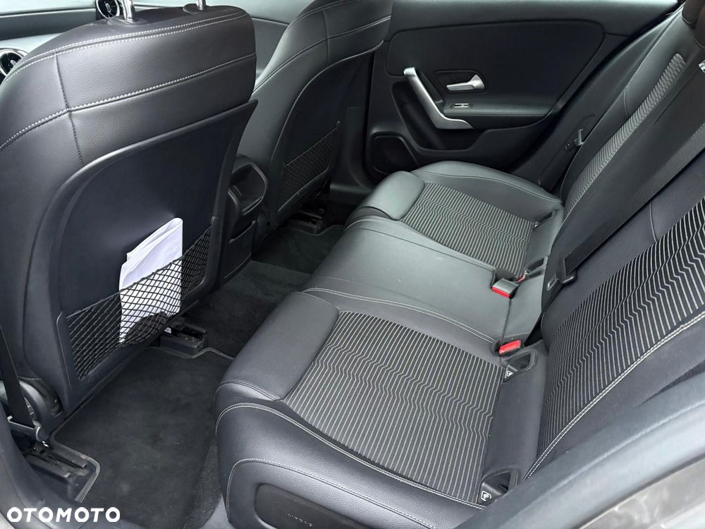 Mercedes-Benz Klasa A 180 d 7G-DCT Edition 19 - 10