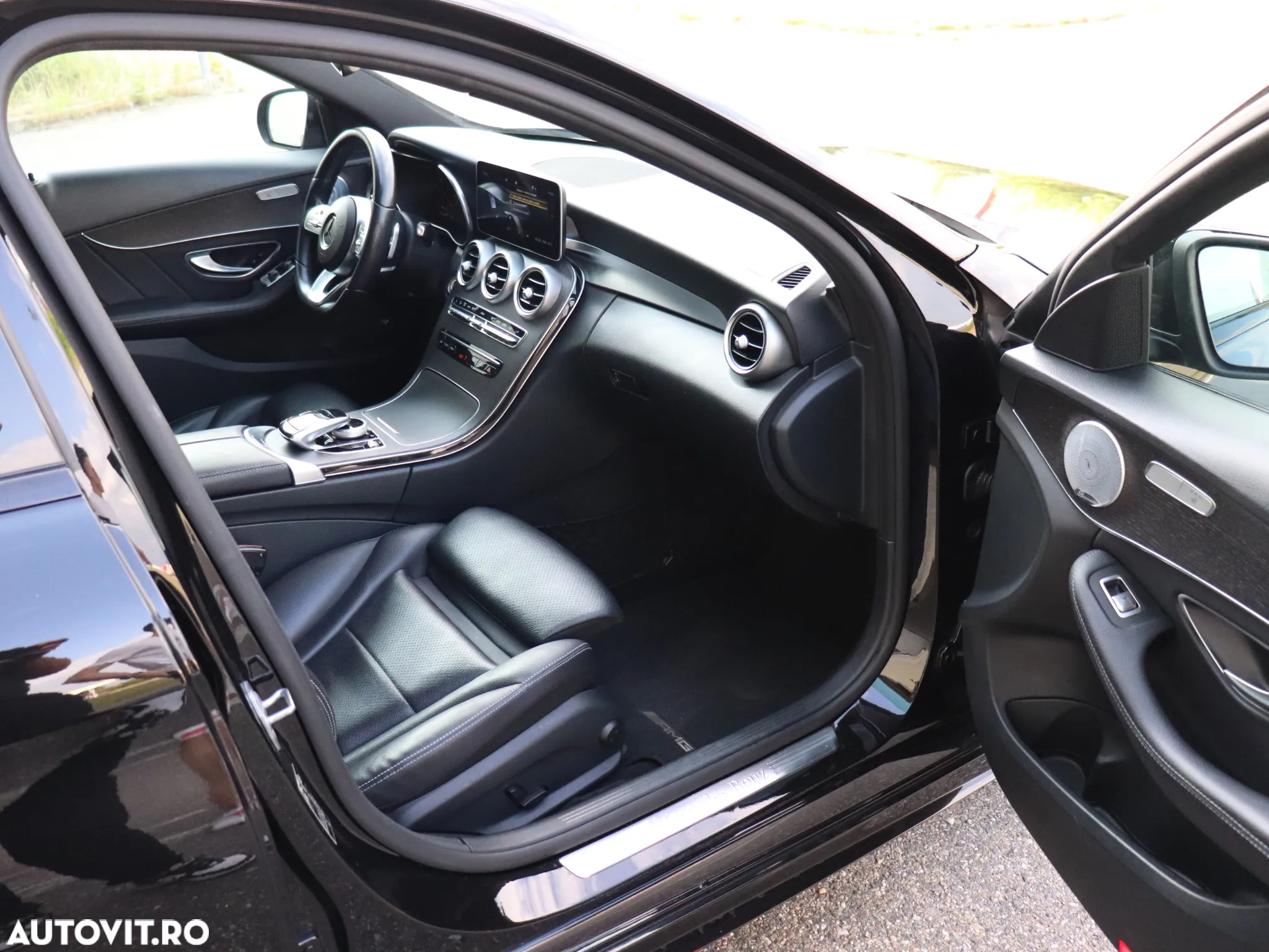 Mercedes-Benz C 220 d 4Matic 9G-TRONIC AMG Line - 4