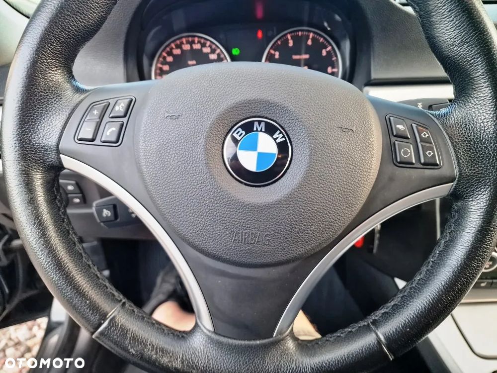 BMW Seria 3 - 32