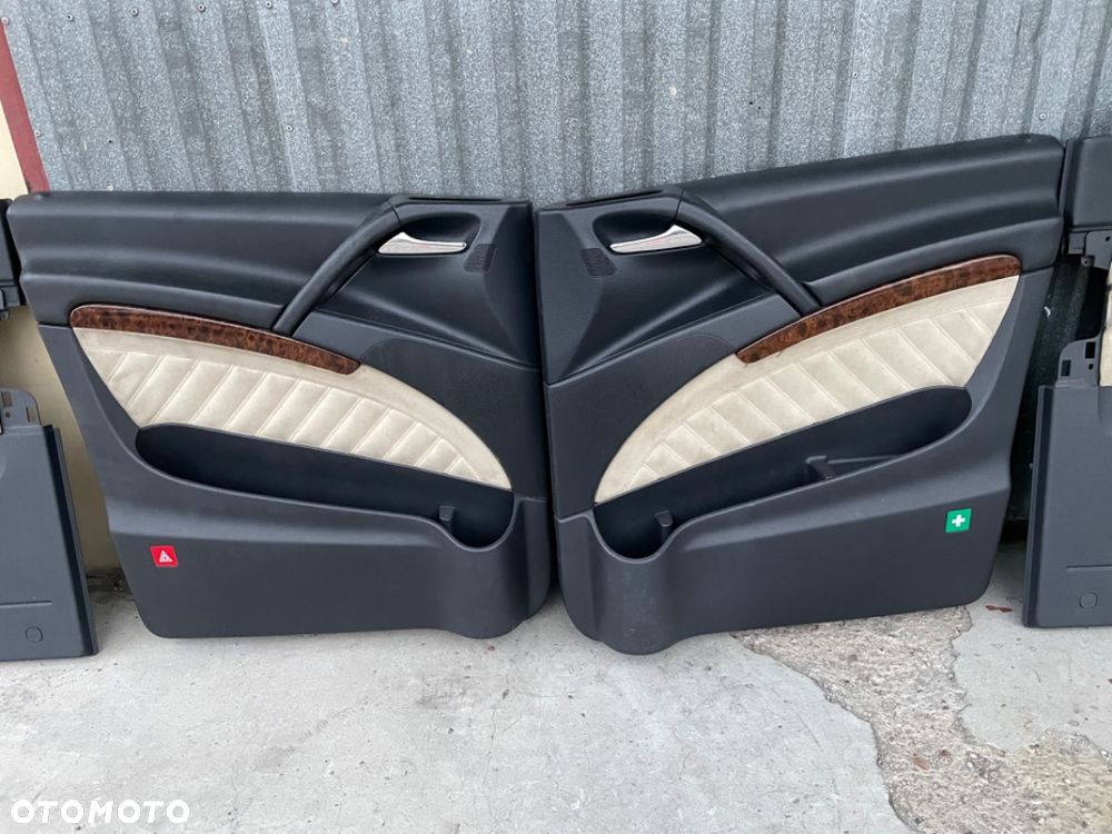 Mercedes viano 639 tapicerka beżowa  boczek wnętrze boczki  ambiente czarna skóra tapicerka drzwi long x clusive - 3