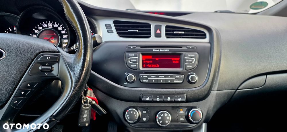 Kia Ceed 1.6 CRDi 128 Vision - 22