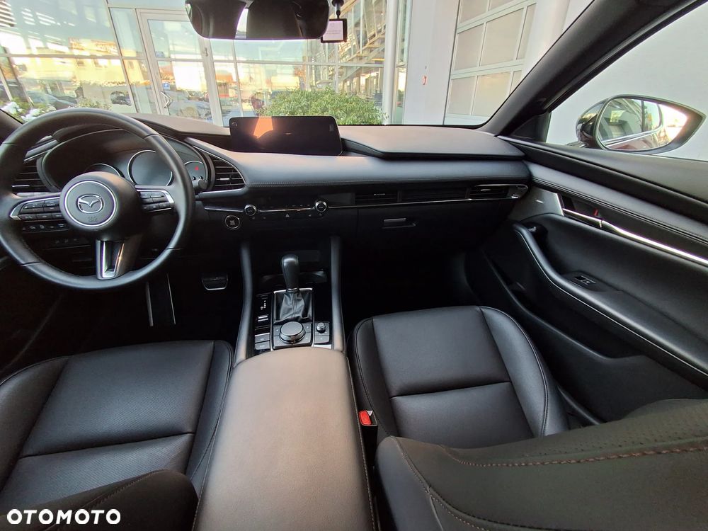 Mazda 3 2.0 mHEV Takumi - 12