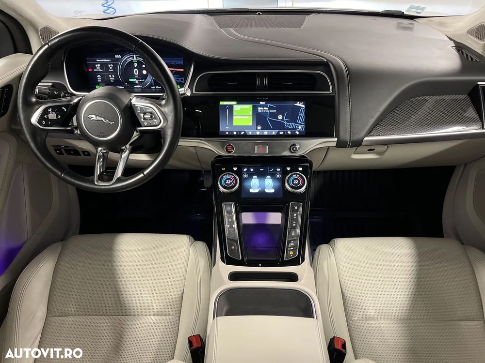 Jaguar I-Pace - 13