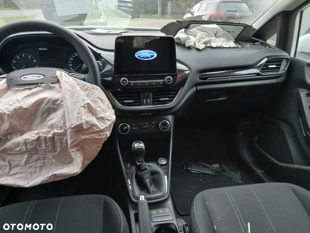 Ford Fiesta 1.0 EcoBoost S&S COOL&CONNECT - 11
