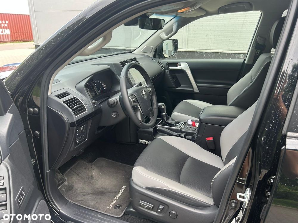 Toyota Land Cruiser LC 2.8 D-4D Executive - 18