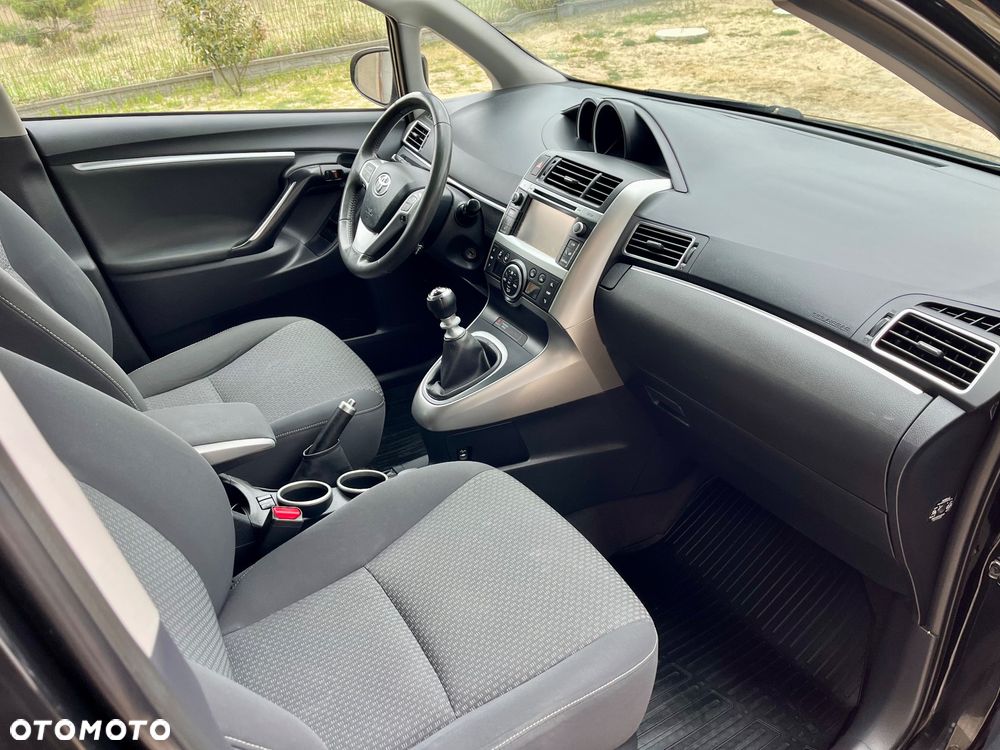 Toyota Verso 1.8 7-Sitzer Executive - 13