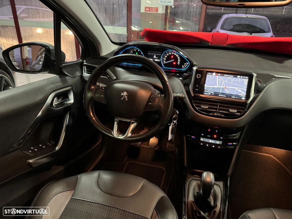 Peugeot 2008 PureTech 110 Stop&Start Allure - 4