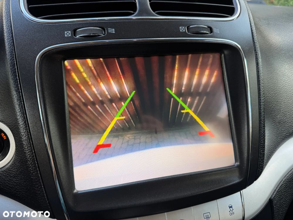 Fiat Freemont 2.0 Multijet 16V DPF Automatik Allrad Lounge - 26