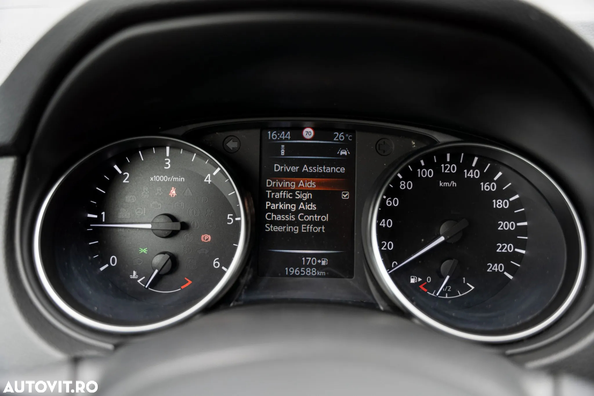 Nissan Qashqai 1.6 DCI Start/Stop N-Connecta - 21
