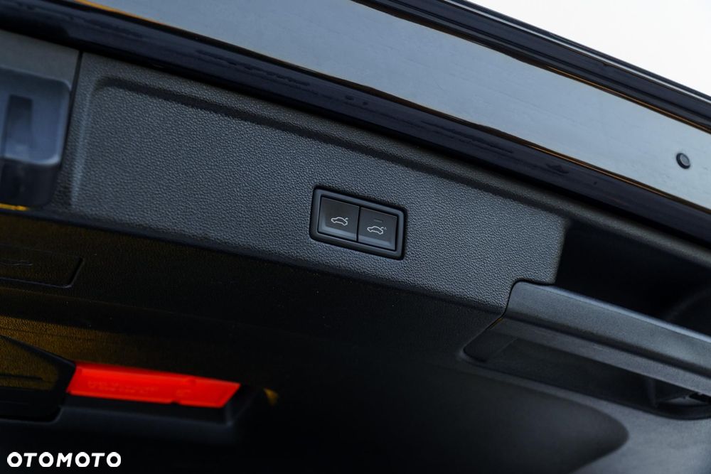 Volkswagen Touareg 3.0 V6 TFSI 4Motion R-Line - 40