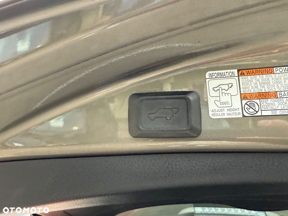 Toyota RAV4 2.0 Prestige MS EU6 - 22