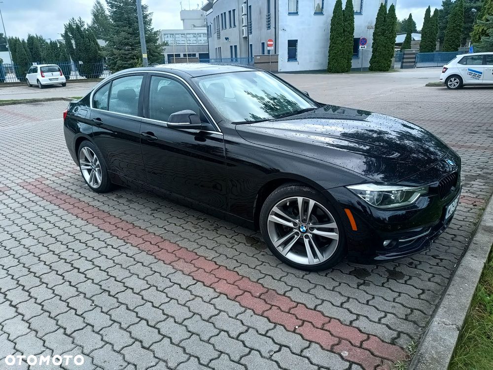 BMW Seria 3 330i - 1