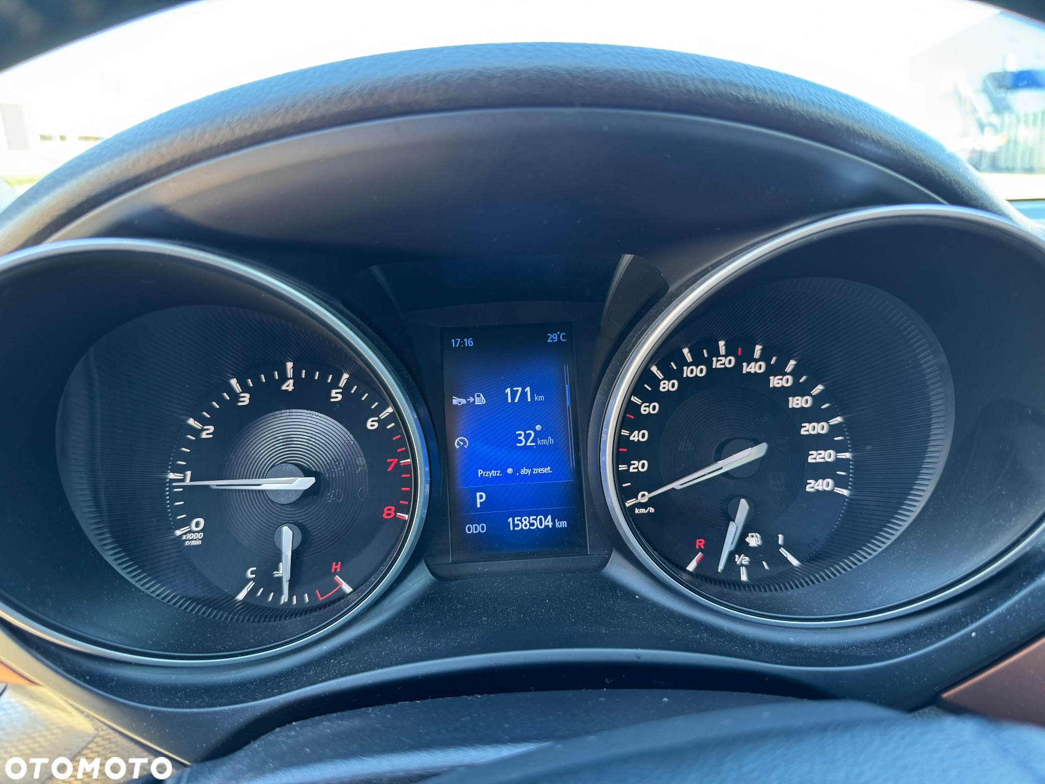 Toyota Avensis 1.8 Premium MS - 13